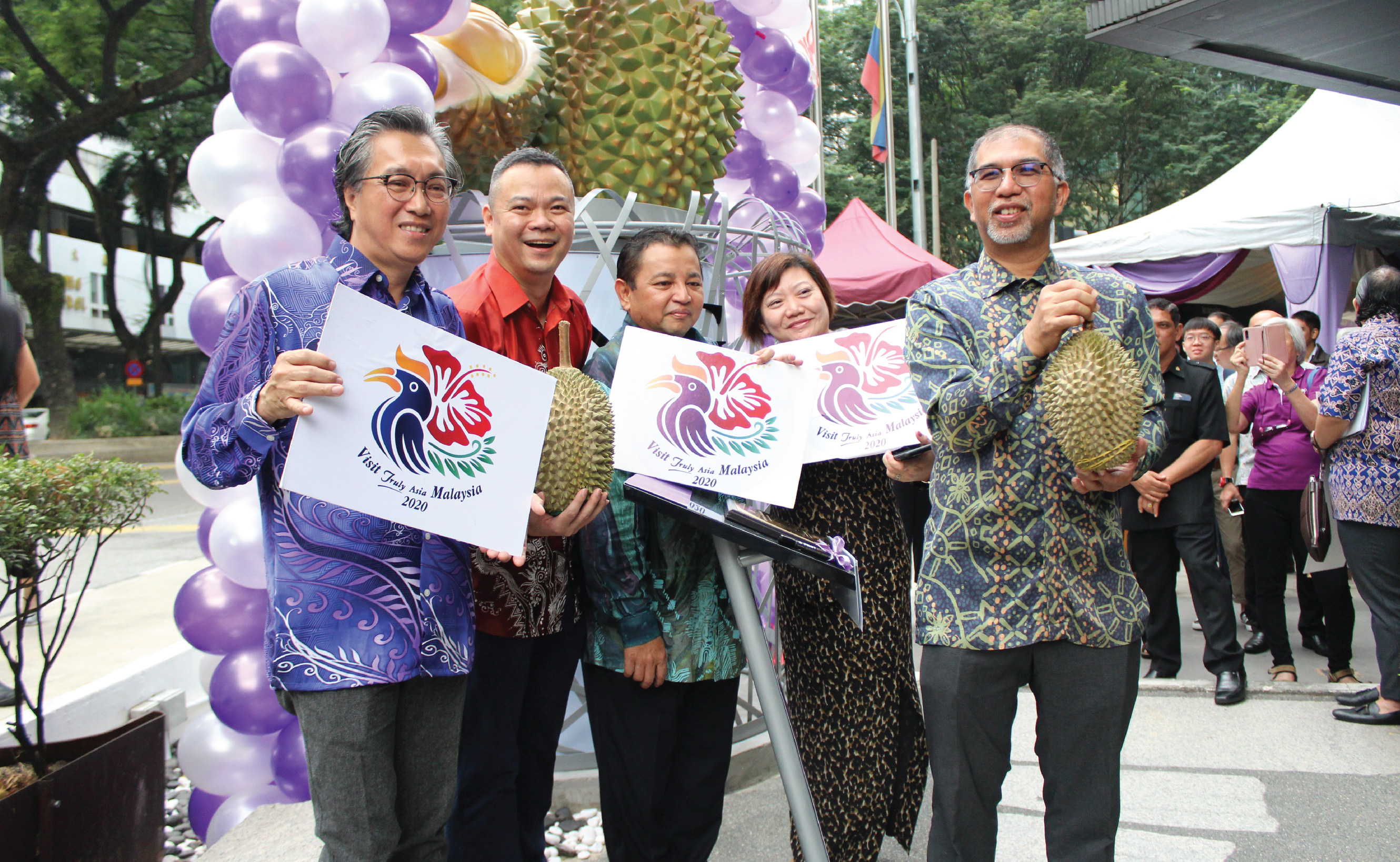YB Tuan Muhammad Bakhtiar bin Wan Chik Arrival